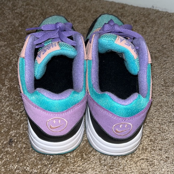 Air Max - Picture 3 of 6